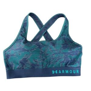 UNDER ARMOUR large sports bra. Like new condition